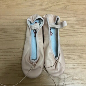 Capezio Pink Ballet Shoes Size 6 1/2